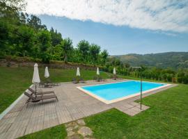 Villas do Agrinho - Gerês，位于Valdosende的酒店