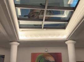 Hotel Cervantes，位于利纳雷斯的酒店