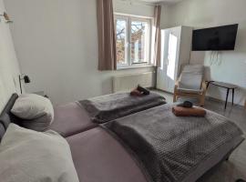 Hehlentor-City Gäste Wohnung，位于策勒的酒店