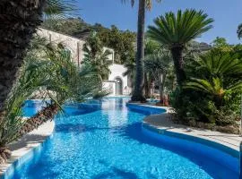 瑞真娜宫廷酒店