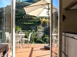 Macaia Family Apartment with AC