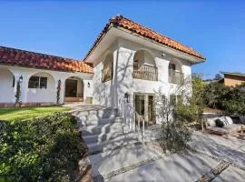 Lavender House - Serene Ojai Retreat, Pool, Orchard
