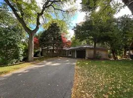 Modern Private Room with Bessarion Subway North York