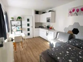 Pretty private Apartment U LABE, self-service check-in 24 l 7