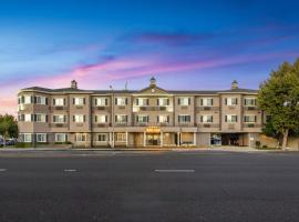 Hotel 1550 - SFO Airport FREE Shuttle，位于圣布鲁诺的酒店