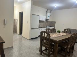 Cima Departamentos，位于Rivadavia的酒店