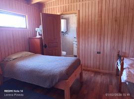 Large house in Cuyán，位于Cuyan的酒店