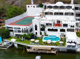 Marina Palace Tequesquitengo，位于特克塞丁戈的酒店