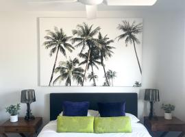 Plantation Hotel Coffs Harbour，位于科夫斯港的酒店