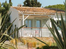 Boho Club Marbella - a Preferred Hotel,位于马贝拉的酒店