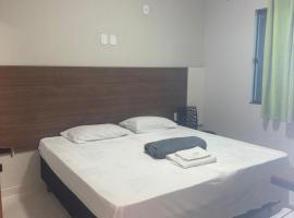 Pousada Avenida Farol，位于坎普斯戈伊塔卡济斯的酒店