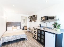 Whale House Guest House，位于Mobile的酒店