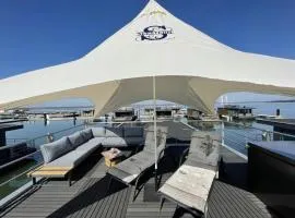 Apartment Hausboot Seestern am Bärwaldersee by Interhome