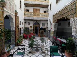 Riad Green House，位于非斯的带停车场的酒店