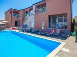 Apartment Noa1 Tar by Interhome