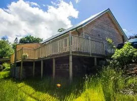 Riverside Hideaway for Two Hot Tub River Lochay