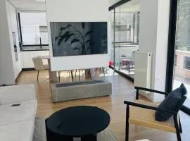 Glyfada Unique Luxury & Spacious Apartment