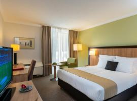 莱昂纳多杜塞尔多夫机场拉廷根酒店，位于拉廷根的酒店