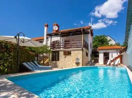 Holiday Home Villa Oleandra by Interhome