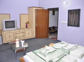 Hotel Pratiksha，位于莫拉达巴德的酒店