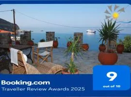 Studios Milos Skopelos-Where the Sea Meets the Sky