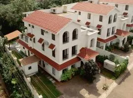 Casa Verdea 4-BHK Villa With Private Pool & Lift Near Popular Restaurants