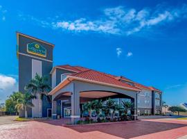 La Quinta by Wyndham Alamo-McAllen East，位于阿拉莫的酒店