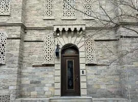 Royal Manor Boutique Hotel