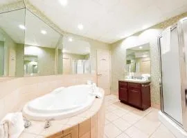 Cozy Condo in Beautiful Lake Harmony, Pocono Mountains