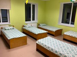 Nichi camp，位于Dekšāre的酒店