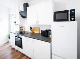 10 min KÖLN - PREMIUM UNTERKUNFT - WLAN & PARKING