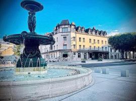 诺曼底酒店，位于弗农的酒店