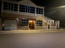 Newsy By Civora Hotels，位于Hithadhoo的酒店