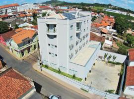 Matinada Palace Hotel，位于Paraguaçu的酒店