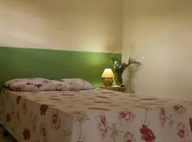 Pousada Mandacaru, próximo a Usina de Arte