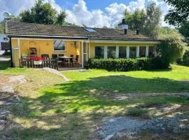 Holiday Home Modernes Haus in der Nähe von Strand und Golf in Halmstad by Interhome