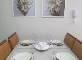 Praia da Graciosa Apartamento 2 quartos，位于帕尔马斯的带停车场的酒店