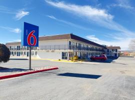 Motel 6-Grants, NM，位于格兰茨帕斯的酒店