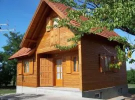 Holiday Home mit Garten- Terrasse und Gartenpavillon by Interhome