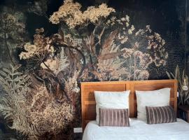 Maison Morgane - Salon de thé & Maison d'hôtes，位于Concoret的酒店