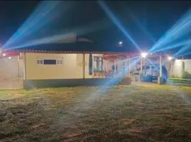 Chalé funcional, equipado