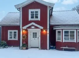 3 Bedroom Stunning Home In Tving