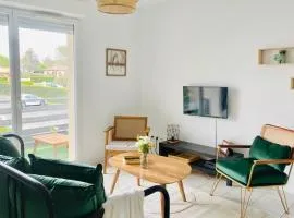 Appartement rénové avec balcon et parking proche Saint-Émilion