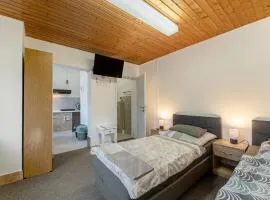 2 Bett Apartment a d A8,A620