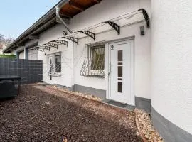 Cozy 2-bed Room With Kitchen