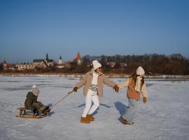 Hotel Podklasztorze，位于苏莱吉的酒店