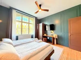 Amaroo - Apartments "Regia"