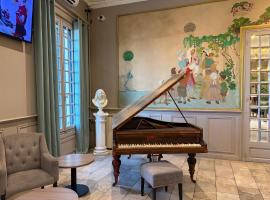 The Originals Boutique, Le Grand Hôtel Molière, Pézenas，位于佩兹纳斯的酒店