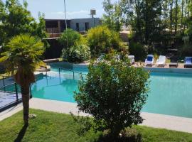 ROCAS VIVAS Complejo Turístico，位于Pareditas的酒店