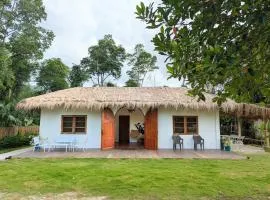 Awan Villa Private 2BR Beach House Port Barton